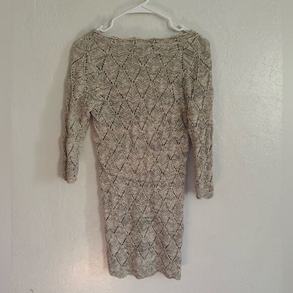 Pins and Needles Urban Outfitters Sz medium Sweater Beige Crochet 3/4 Slv V-Neck - Picture 4 of 4